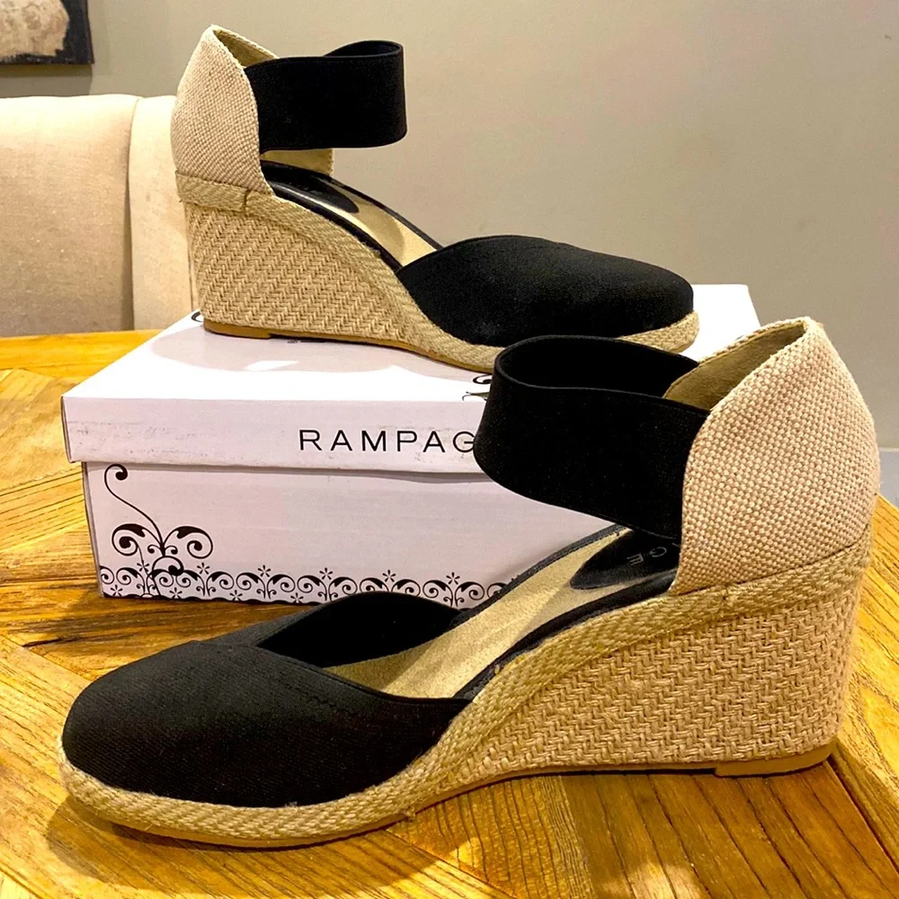 Rampage Minnesota wedges in black - Picture 1 of 1